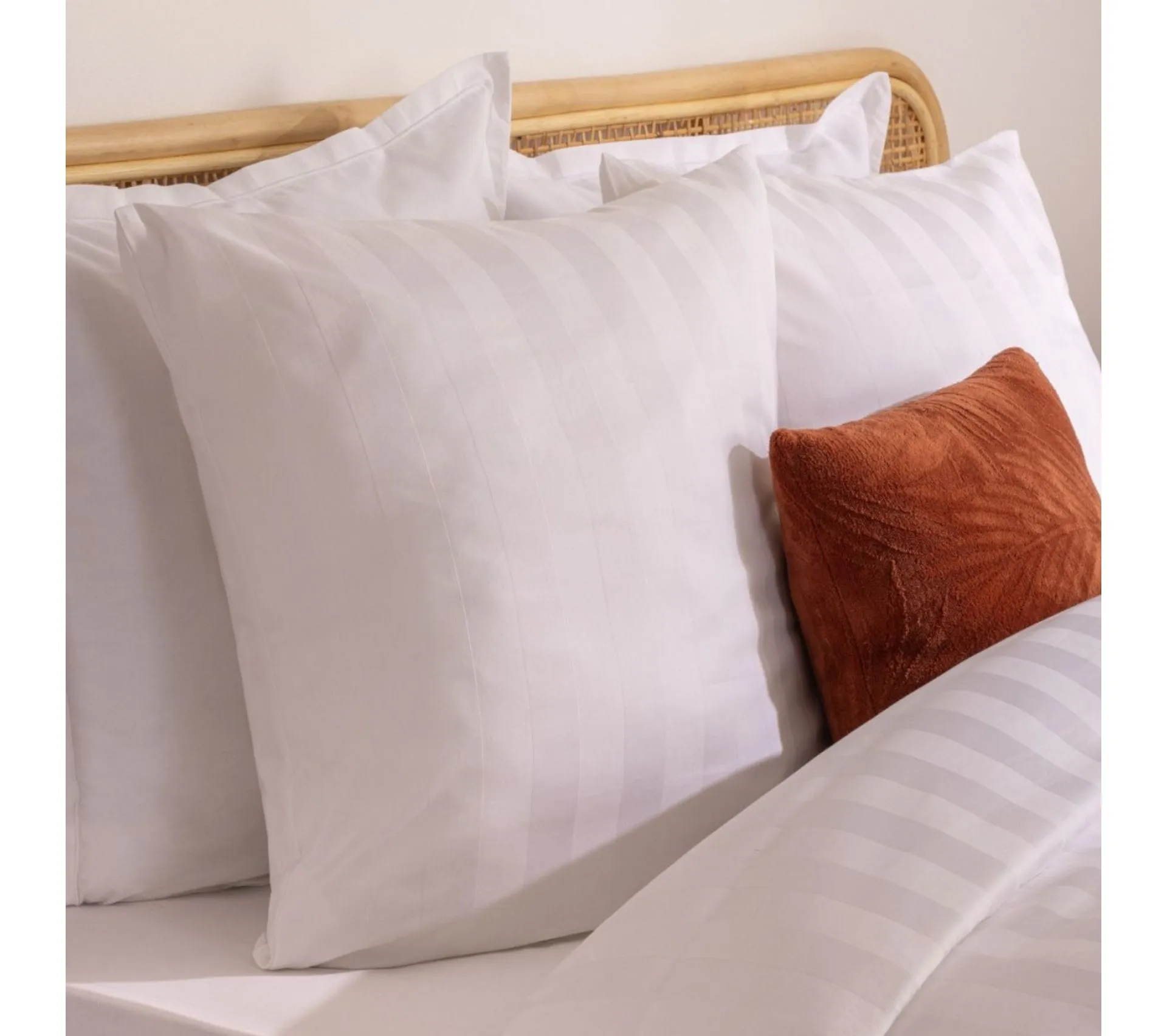 Housse De Couette 260x240 + 2 Taies Coton Satiné Blanc