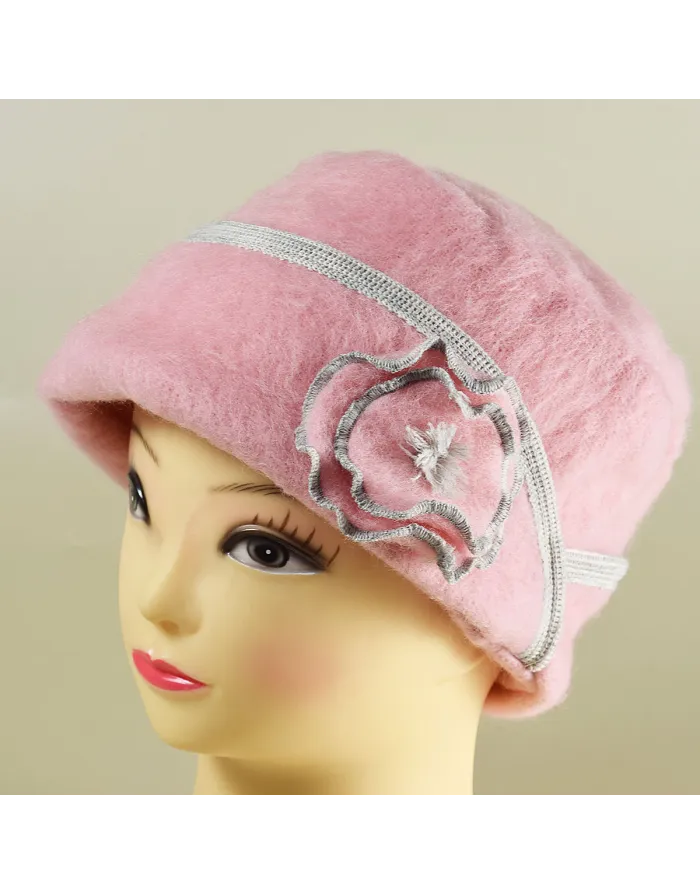 toque laine des pyrénées rose en stock cet hiver